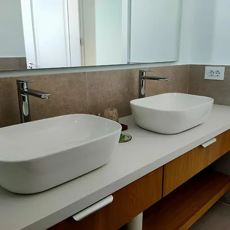 Volcan فيلة بلايا بلانكا