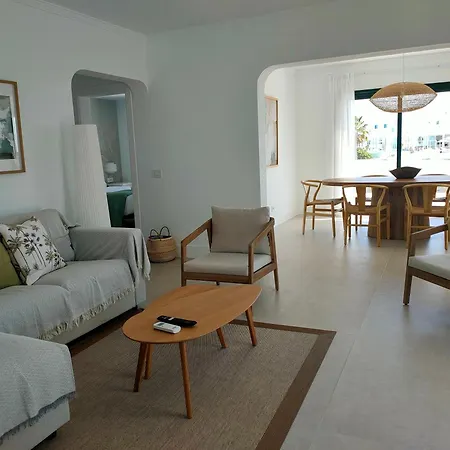 فيلة Volcan بلايا بلانكا