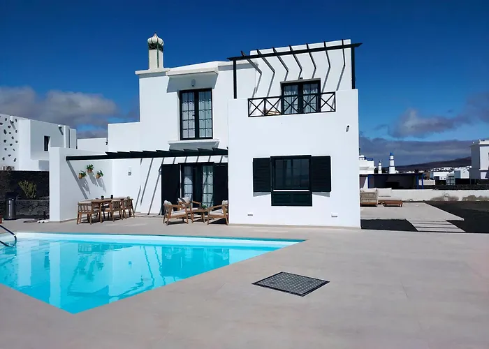 Volcan Villa Playa Blanca